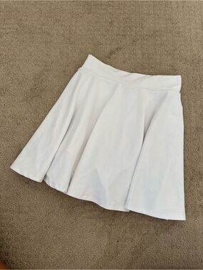 Fabletics White Circle Tennis Skort